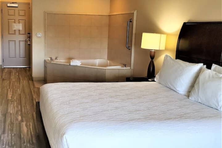 Room 13 of 70