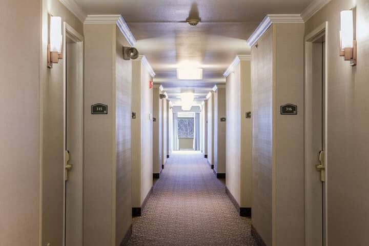 Room 35 of 90