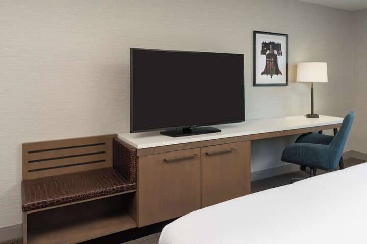 Room 12 of 42