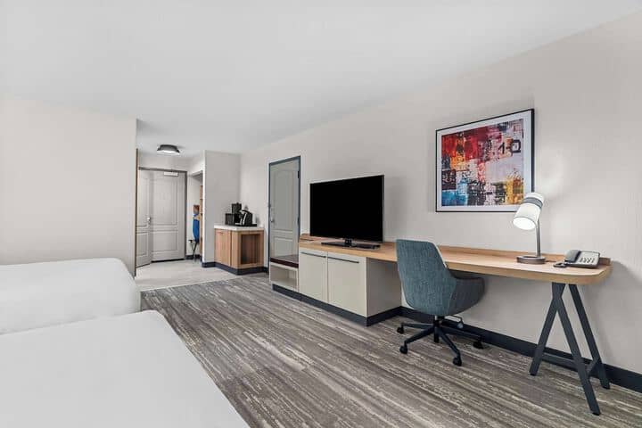 Room 7 of 46