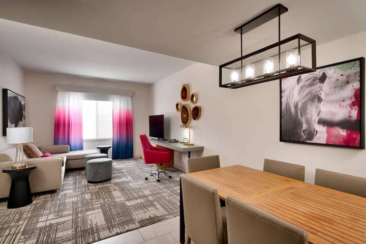 Room 21 of 46