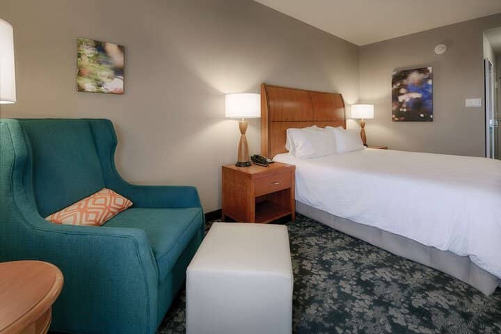 Room 18 of 46