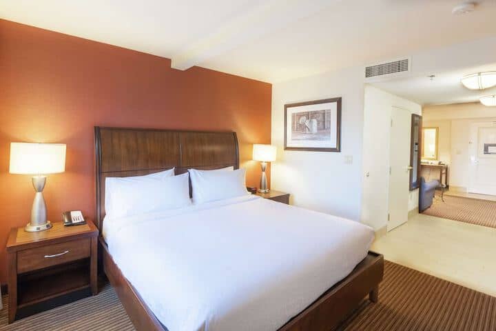 Room 13 of 40