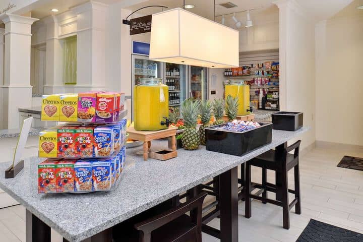 Snack bar