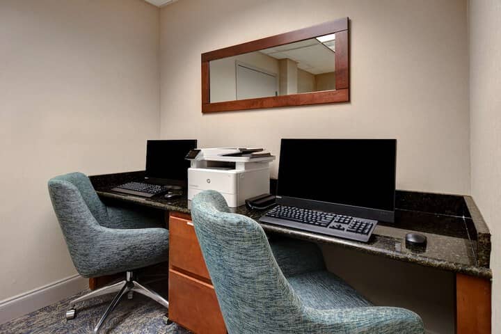 Business Center 44 of 49