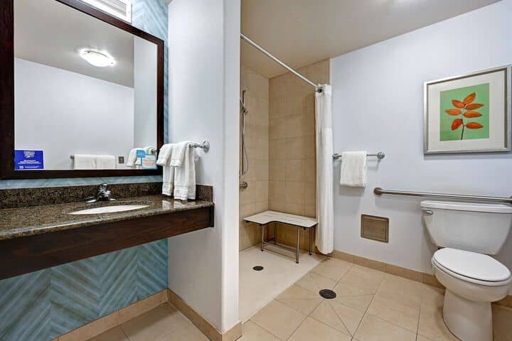 Room 40 of 70