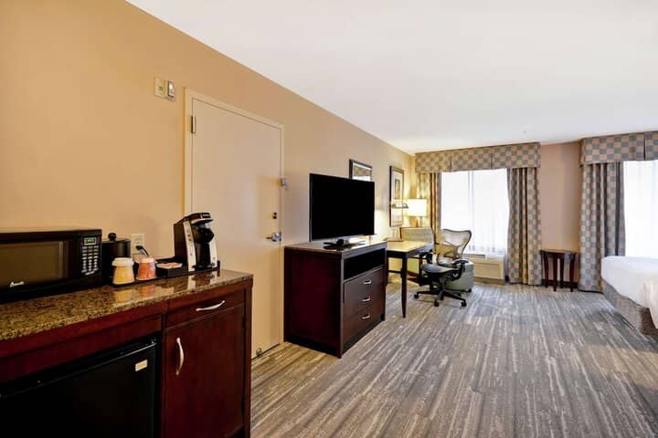 Room 6 of 26