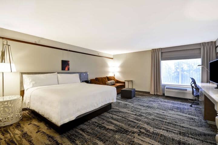Room 14 of 48