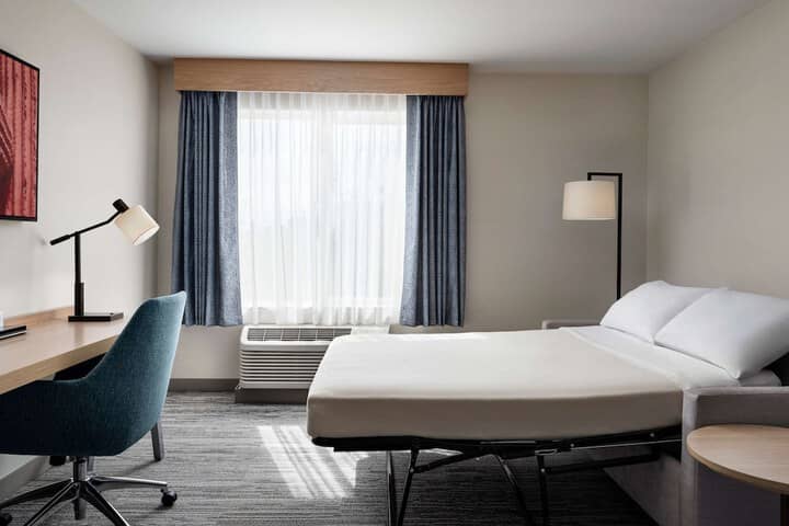Room 9 of 29