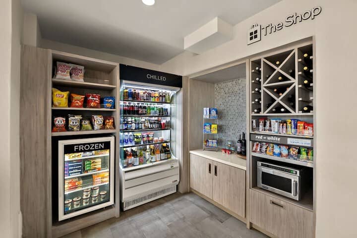 Snack bar