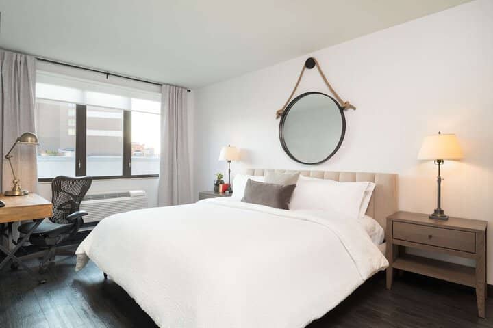 Room 13 of 37