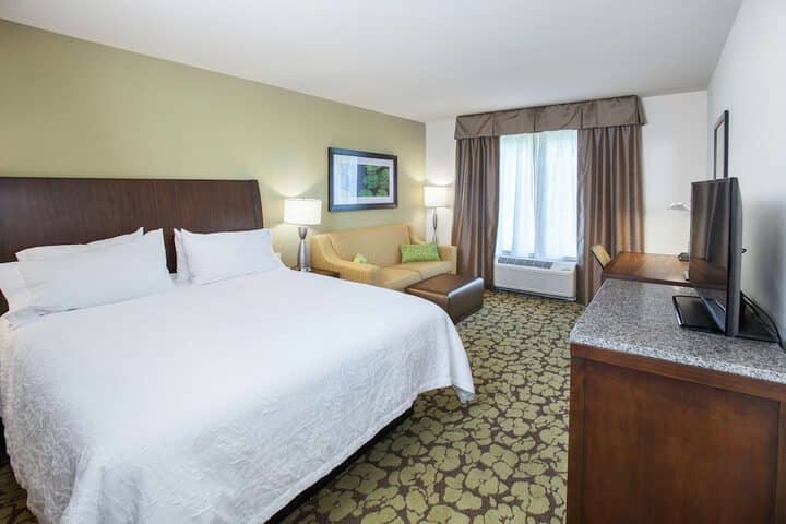 Room 7 of 25