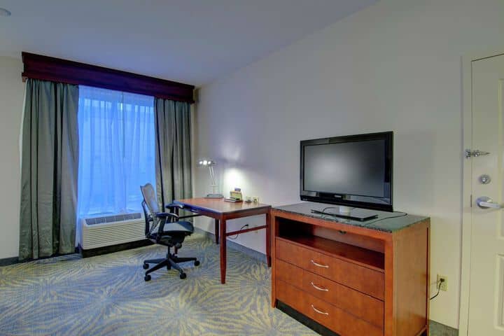 Room 19 of 65