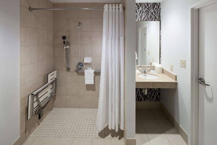 Bathroom shower