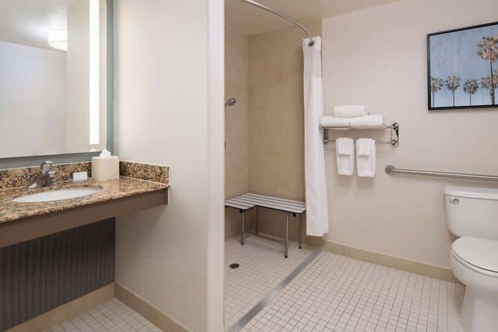 Bathroom shower