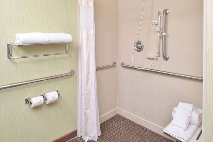 Room 41 of 62