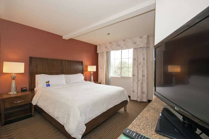 Room 21 of 40