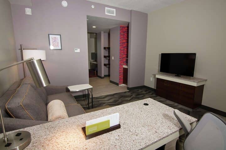 Room 30 of 63