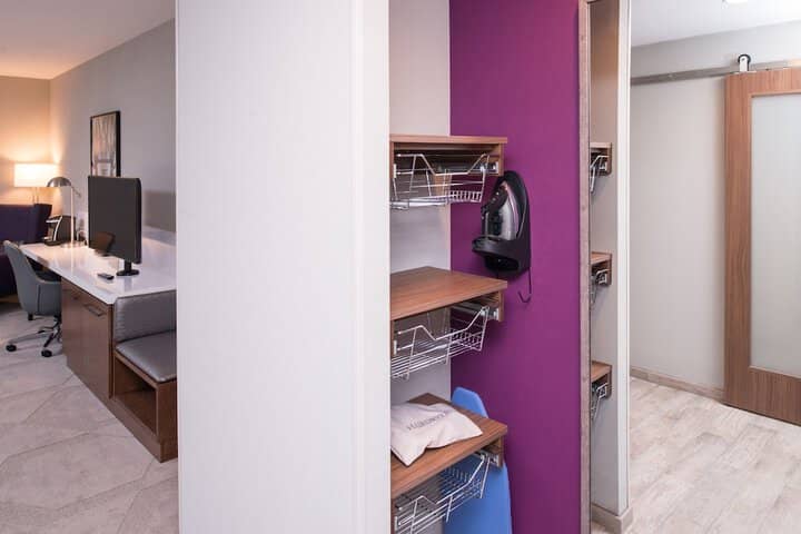 Room 11 of 41