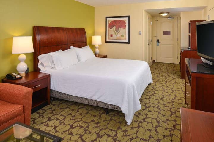 Room 44 of 104