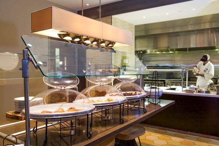 Breakfast buffet