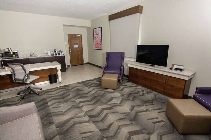Room 15 of 63