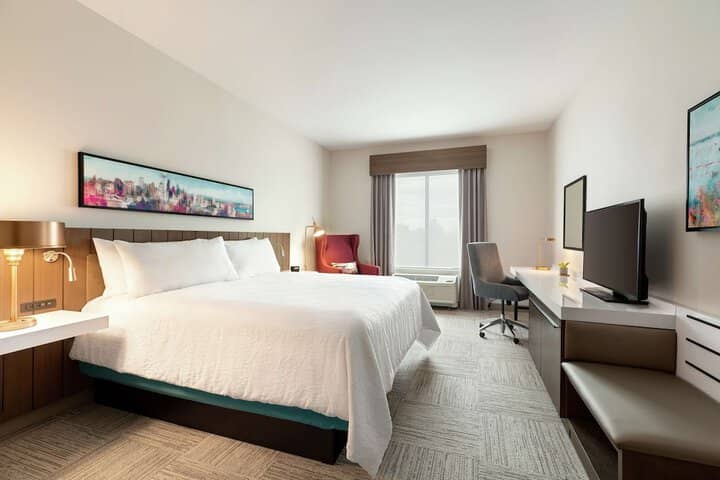 Room 5 of 32