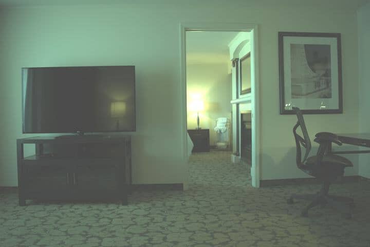 Room 17 of 66