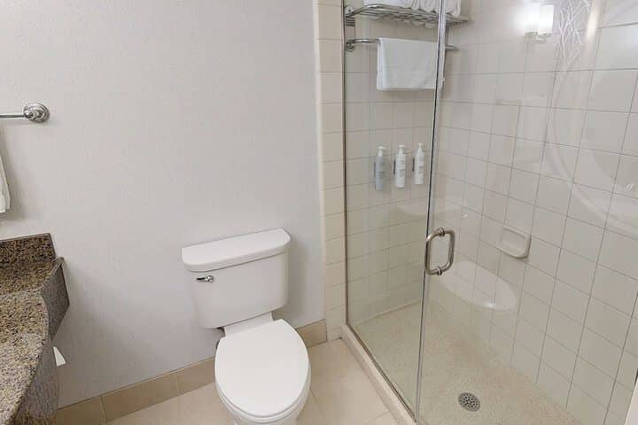 Room 20 of 34