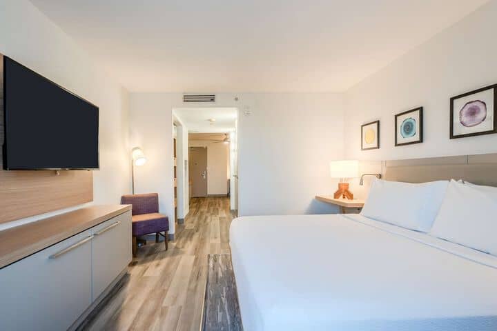 Room 20 of 61