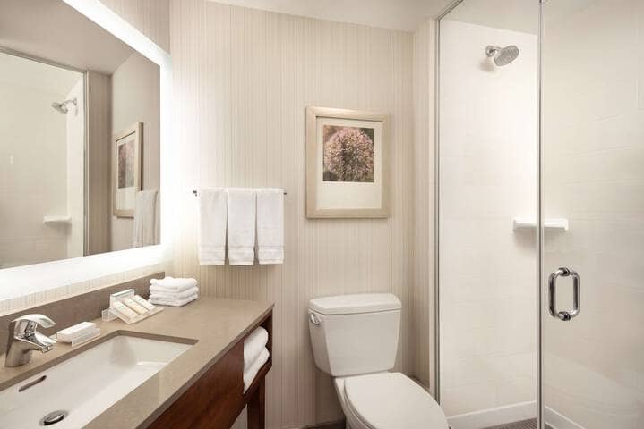 Room 27 of 53