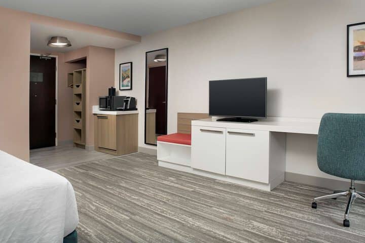 Room 7 of 39