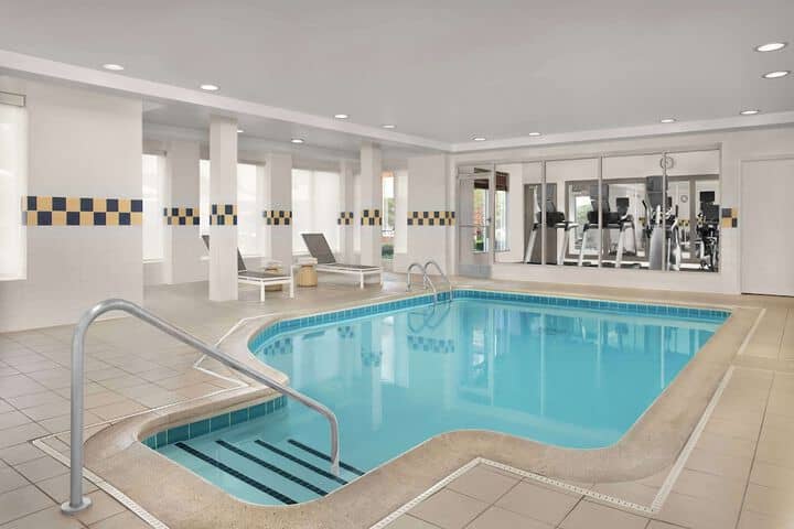 Pool 21 of 34