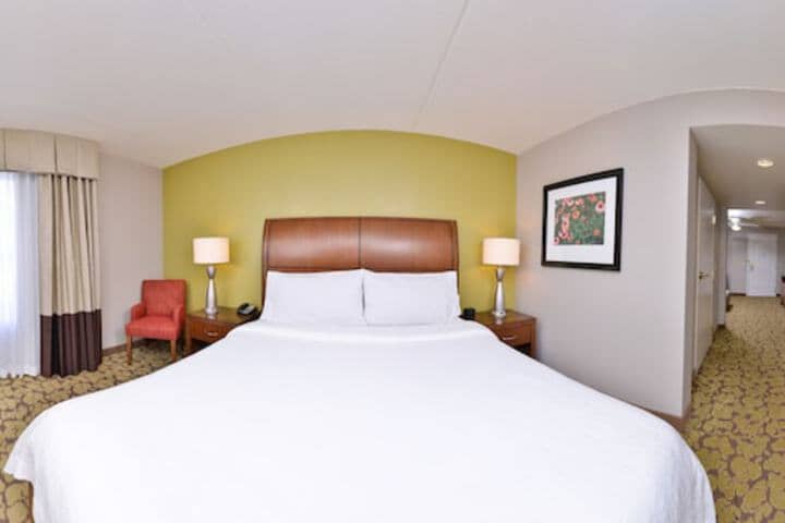 Room 5 of 62