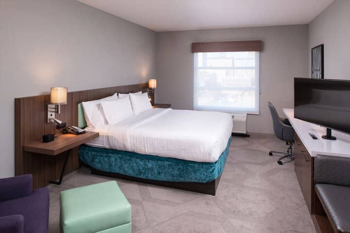 Room 5 of 41