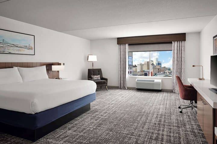 Room 21 of 31