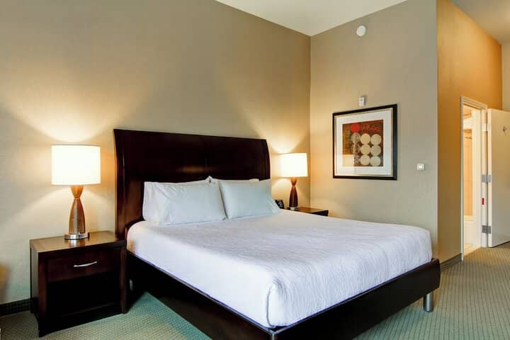 Room 17 of 49