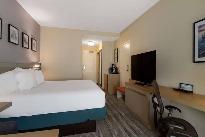 Room 12 of 55