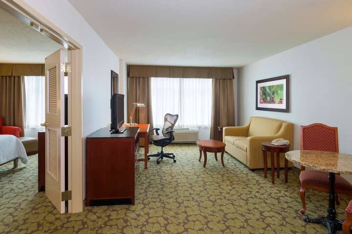Room 15 of 38