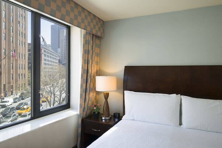 Room 22 of 37